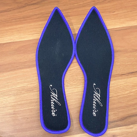 MHUIRE Black Knit Pointy Flats Size 5 - Picture 7 of 13